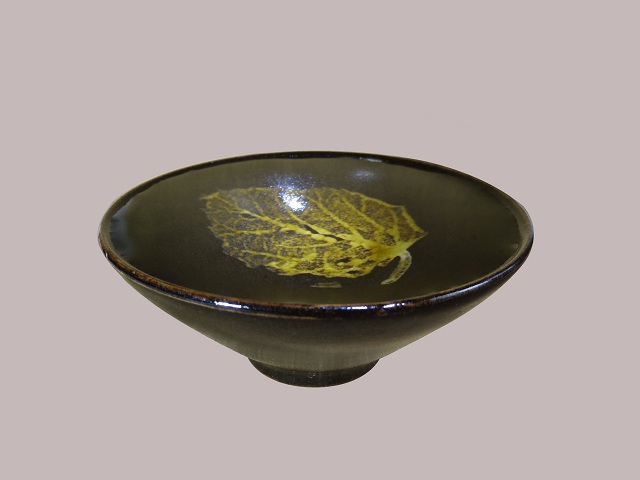 仿古亚光釉木叶盏